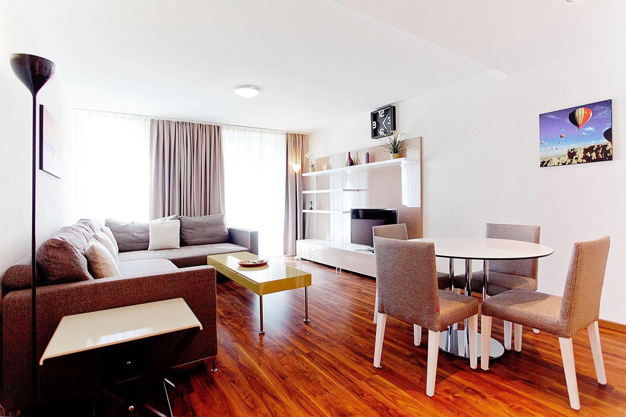 Premium Apartments By Livingdowntown Zürich Kültér fotó